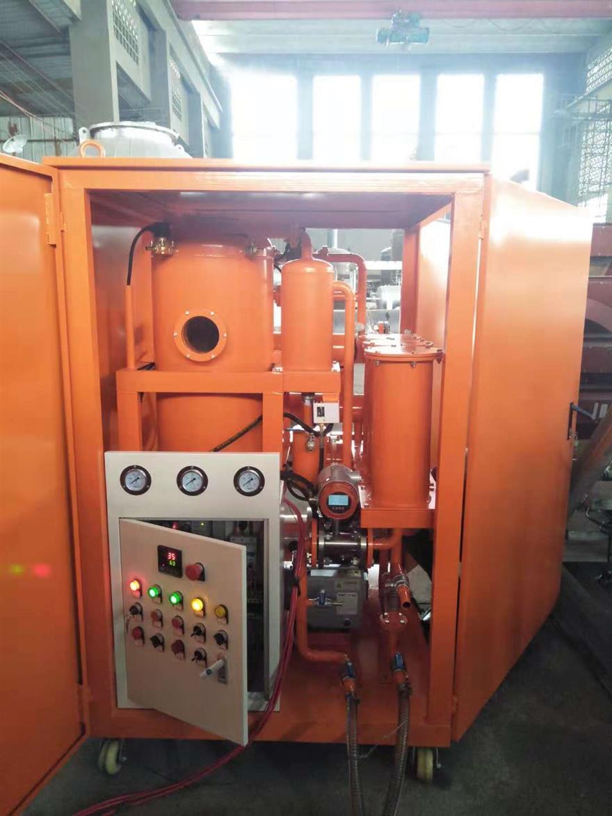 真空濾油機調試.jpg 真空濾油機調試.jpg